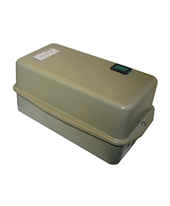 ПМА-3210 У3 В, 380В/50Гц,2з+2р,40А,нереверс.,с реле РТТ-141 28,0-40,0А, в корпусе IP40, с кнопкой R, пускатель электромагнитный  (ЭТ)